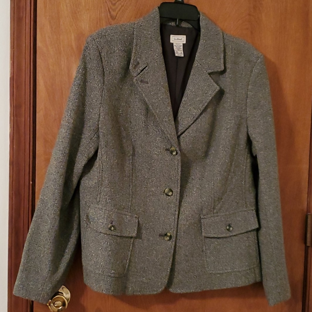 Green herringbone blazer